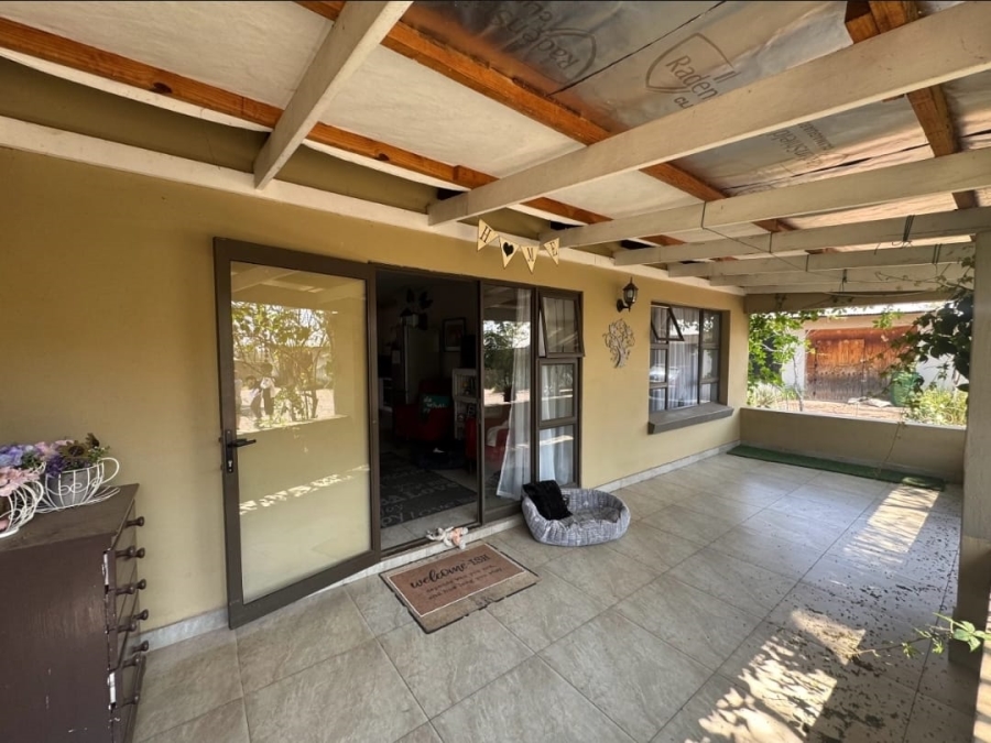 To Let 1 Bedroom Property for Rent in Zilkaatsnek North West